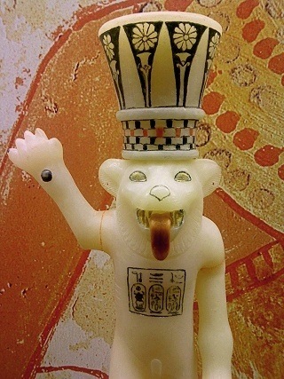 Salbgef in Form einer Lwenstatue aus dem Grab des Tutanchamun